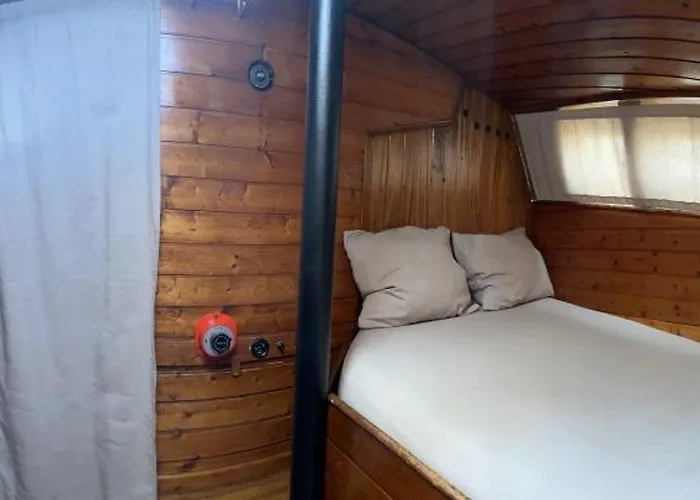 Bateau-hôtel Timoun Lanzarote Puerto Calero