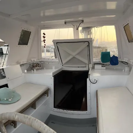 Botel Timoun Lanzarote